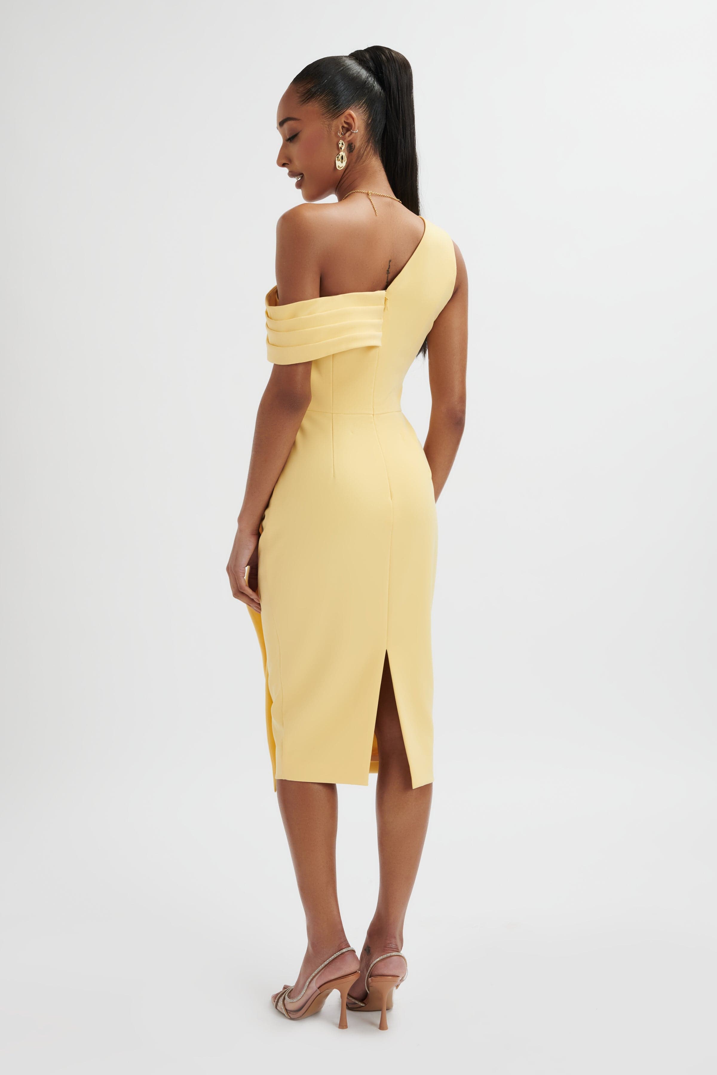 HANNAH Pleated Asymmetric Off Shoulder Midi Dress In Pastel Yellow