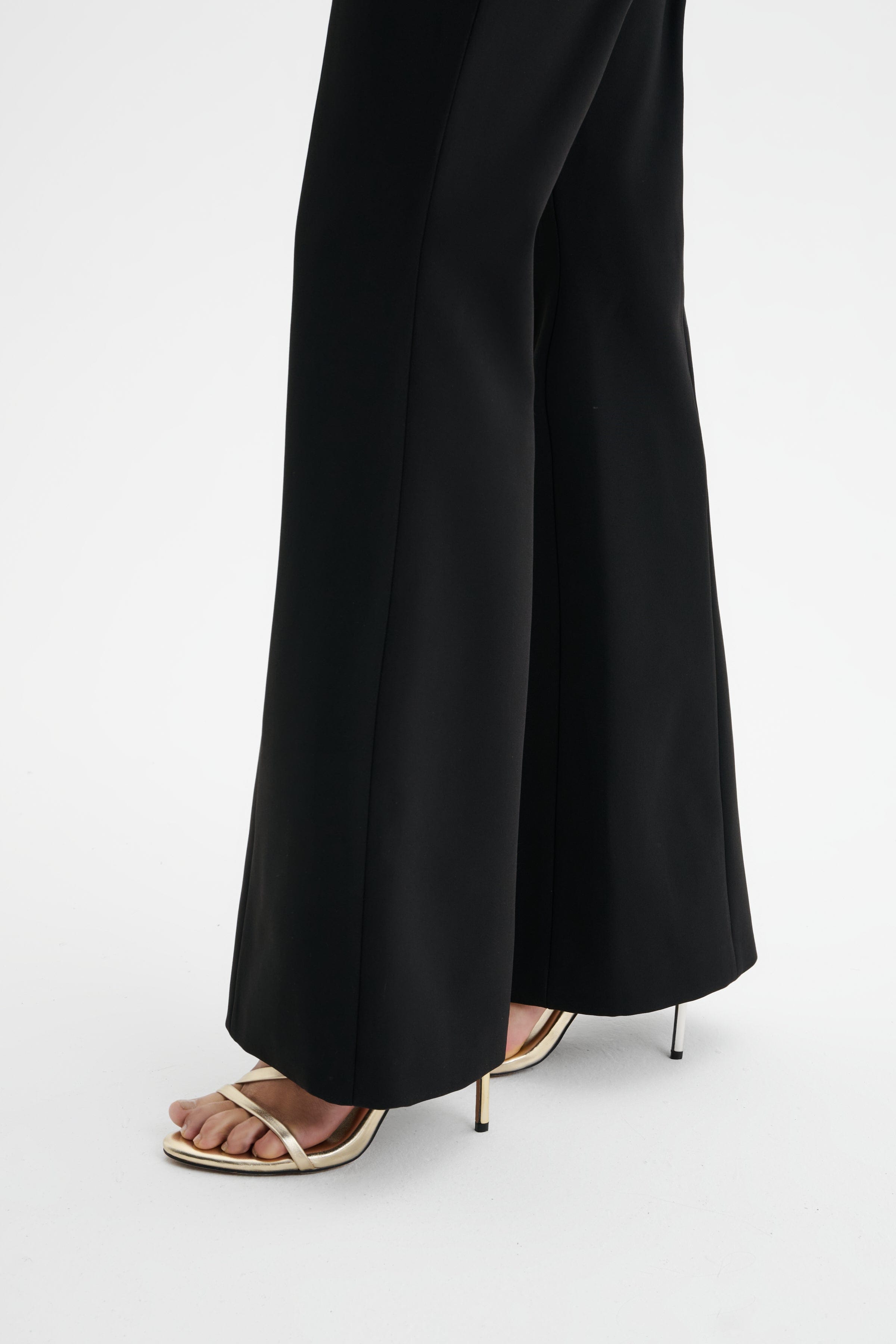 MACY Tailored Fit And Flare Trousers in Black