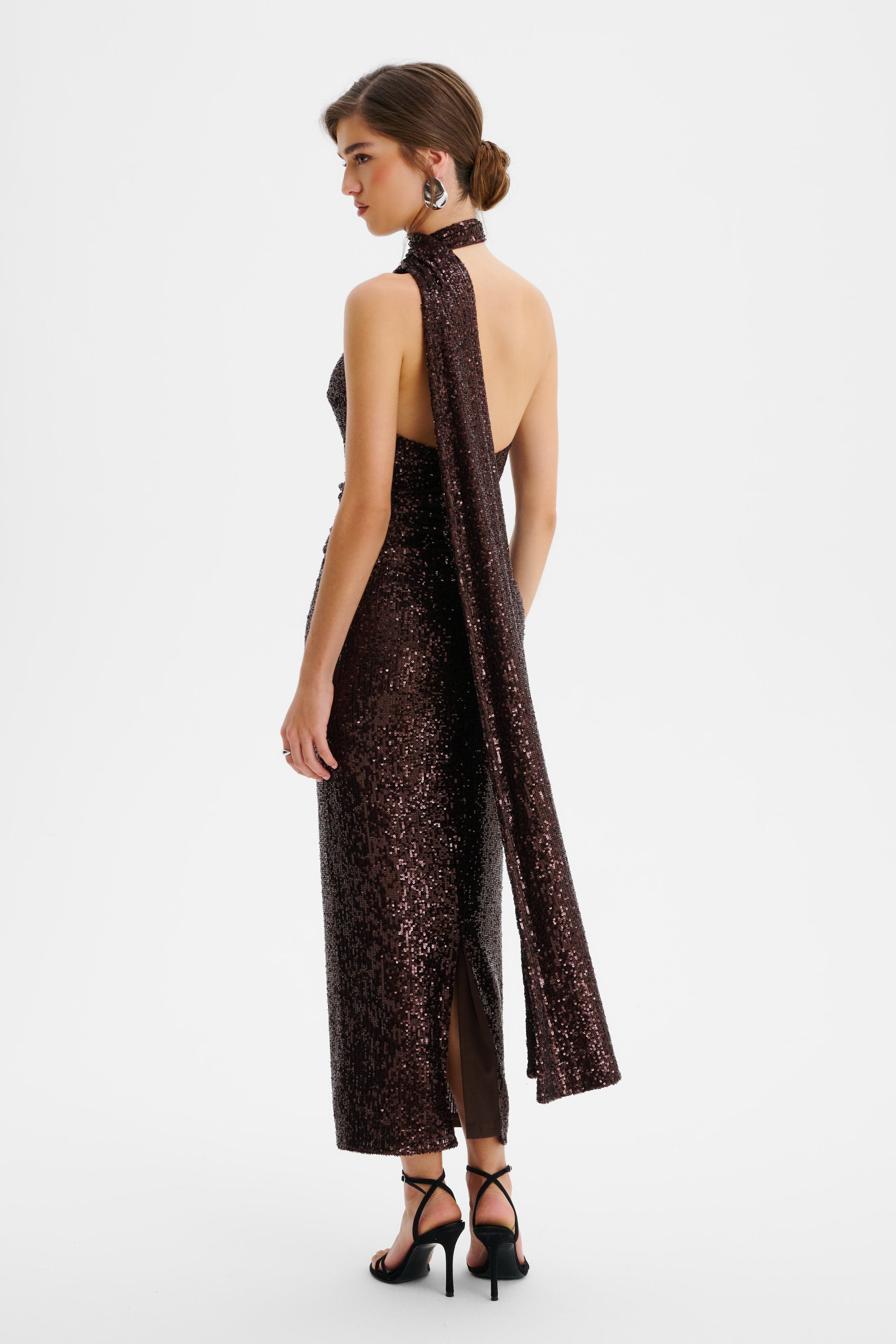 ALANNI Stretch Sequin Scarf Detail Midi Dress In Chocolate