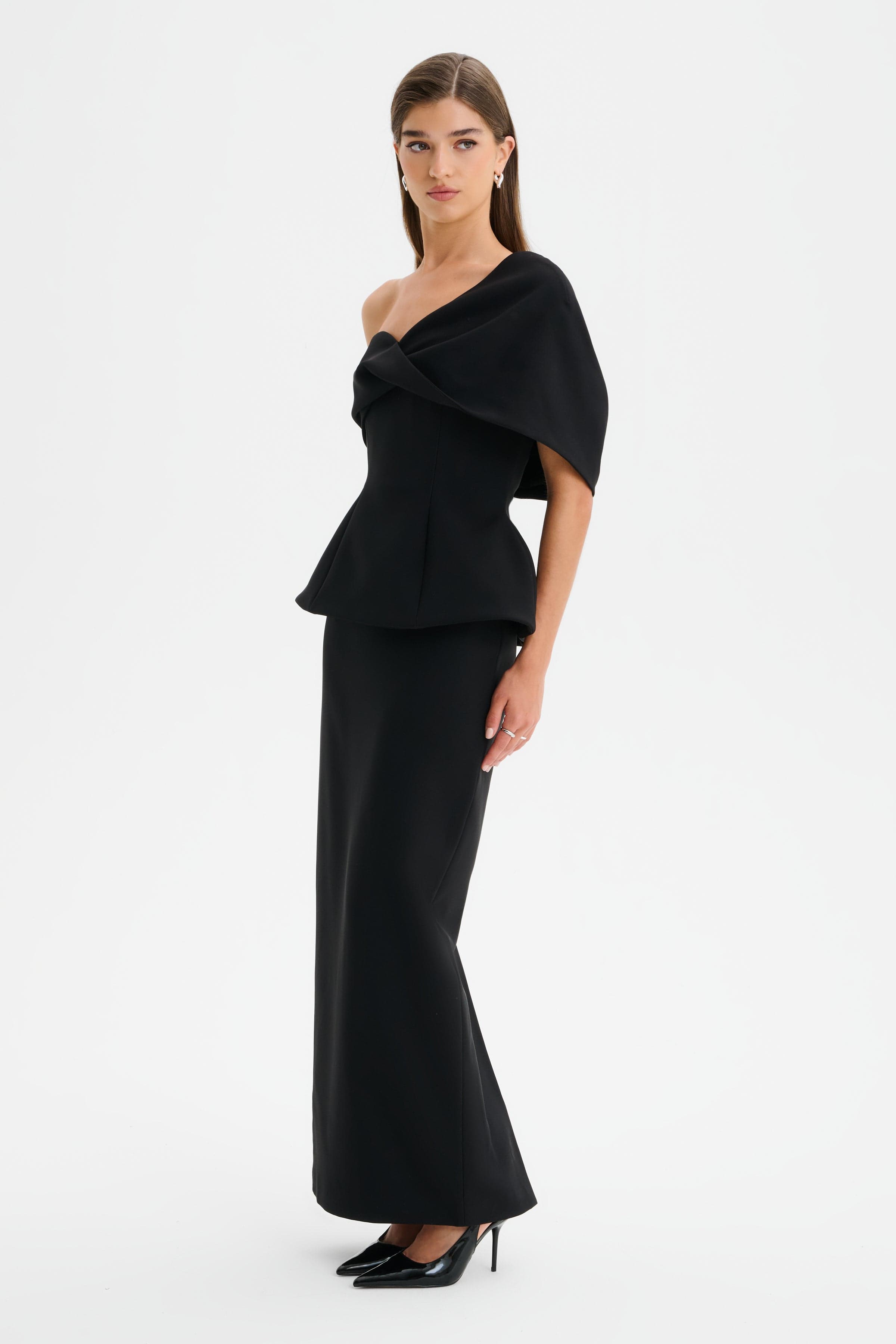 GIOVANNA Twisted Cape Shoulder Maxi Dress in Black