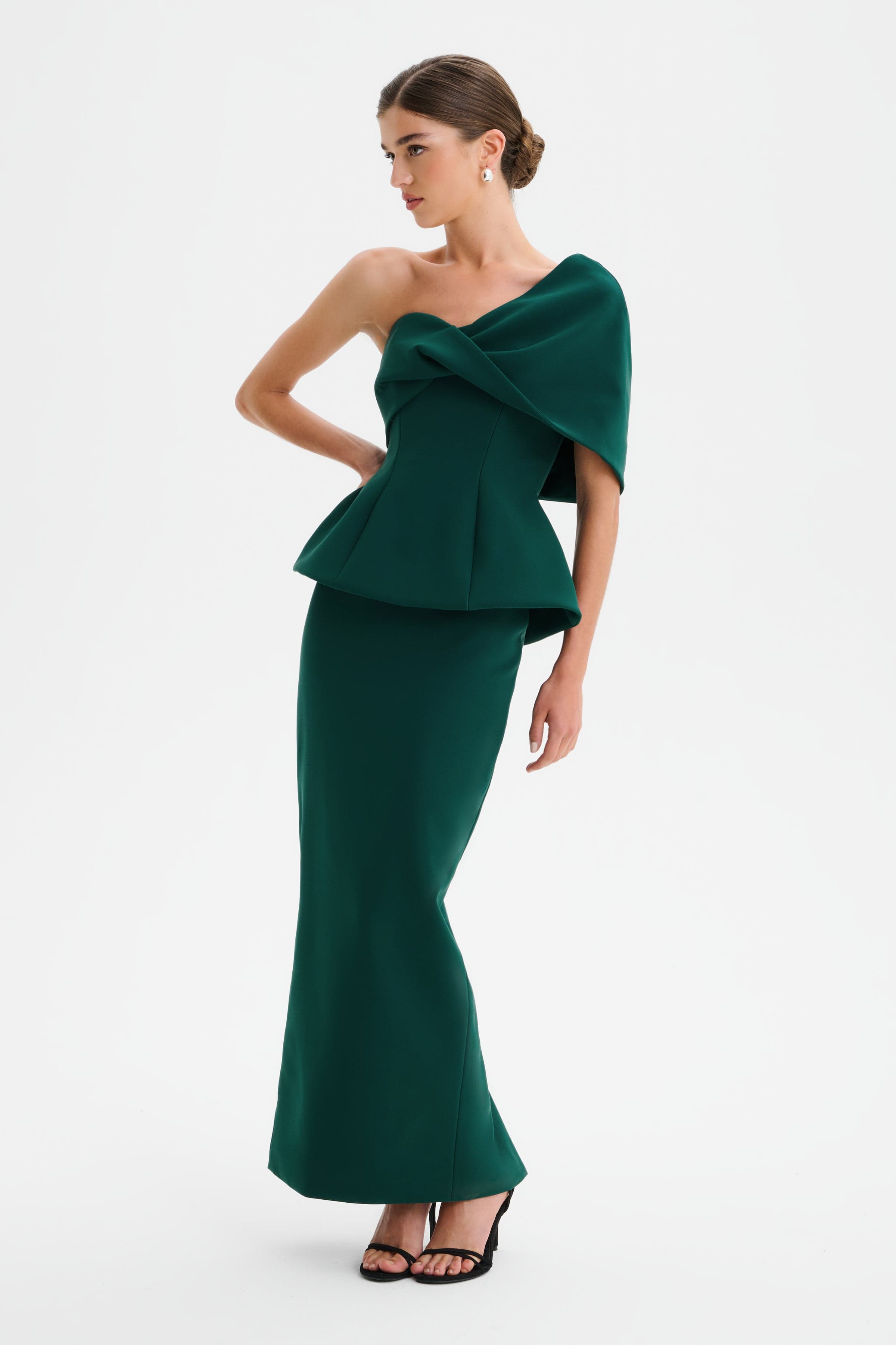 GIOVANNA Twisted Cape Shoulder Maxi Dress in Emerald Green