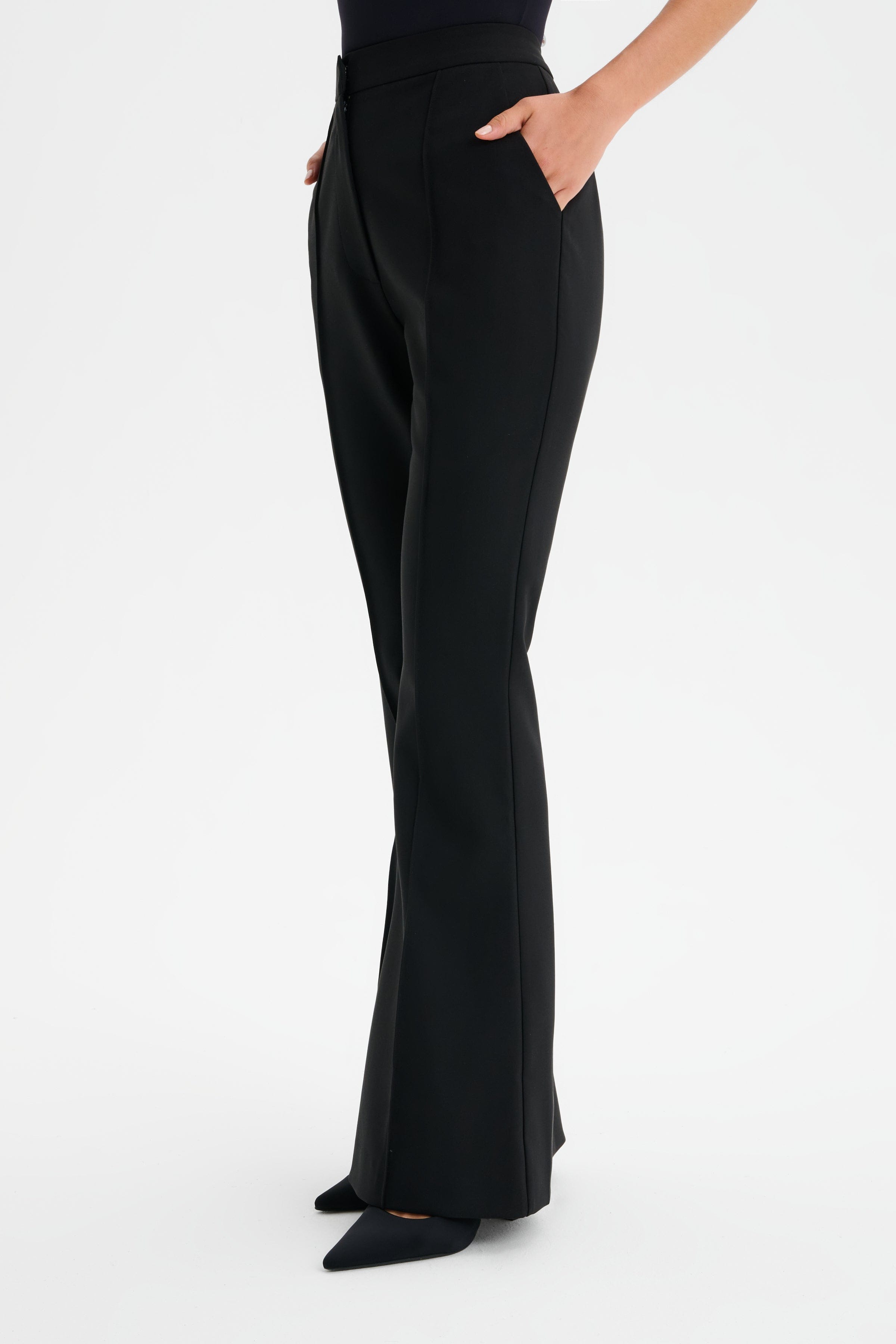 MAXINE Tailored Fit & Flare Trousers in Black