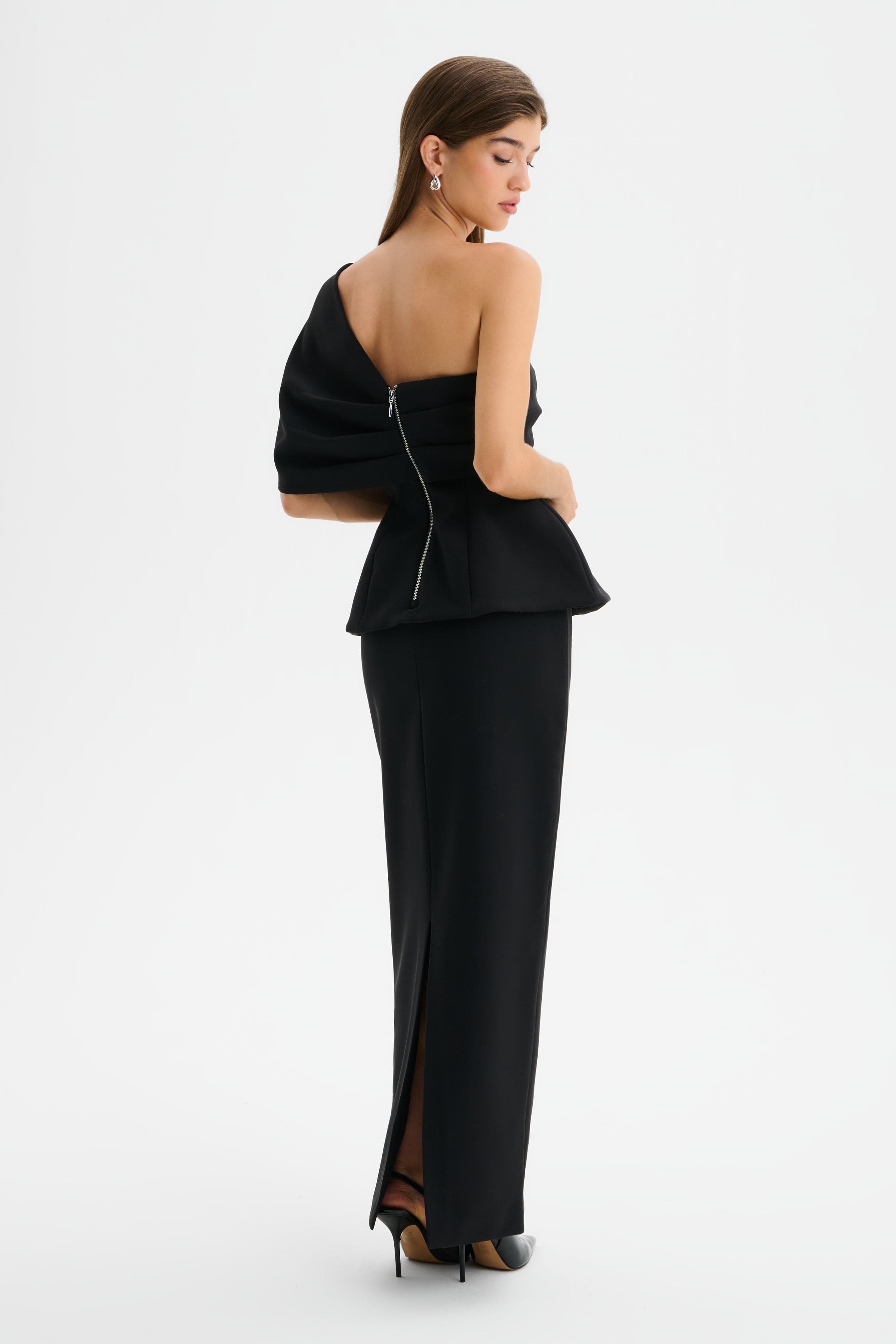 GIOVANNA Twisted Cape Shoulder Maxi Dress in Black